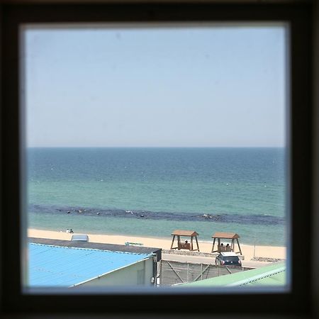 Capsule In Gangneung Hotell Exteriör bild
