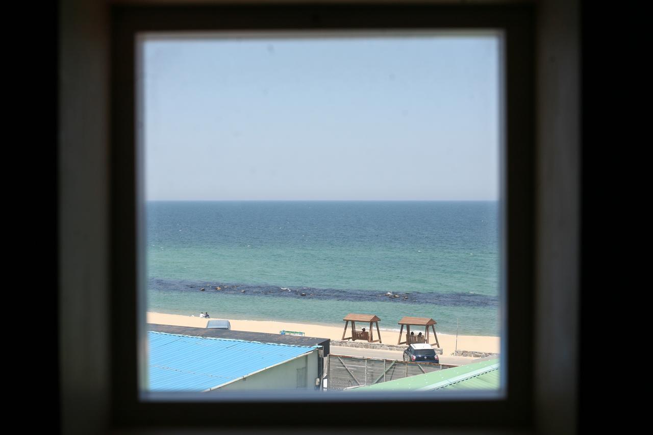 Capsule In Gangneung Hotell Exteriör bild